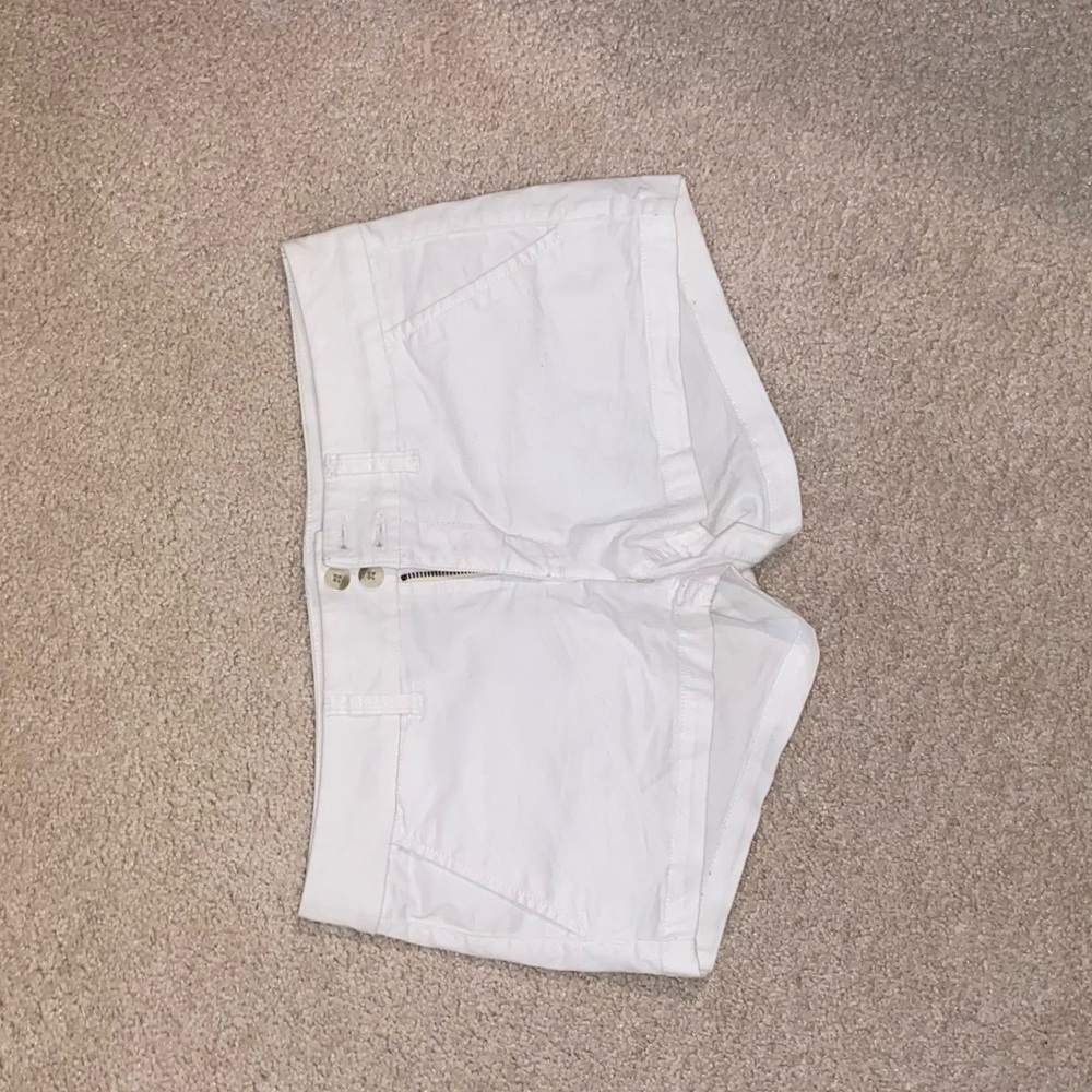 American Eagle white shorts size 6